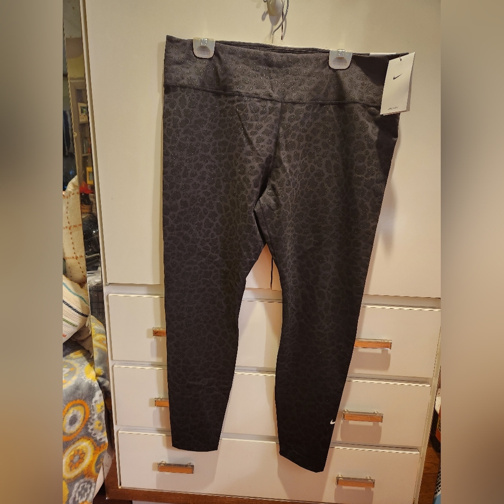Nike One -leggings-tight fit size xxl-NWT
